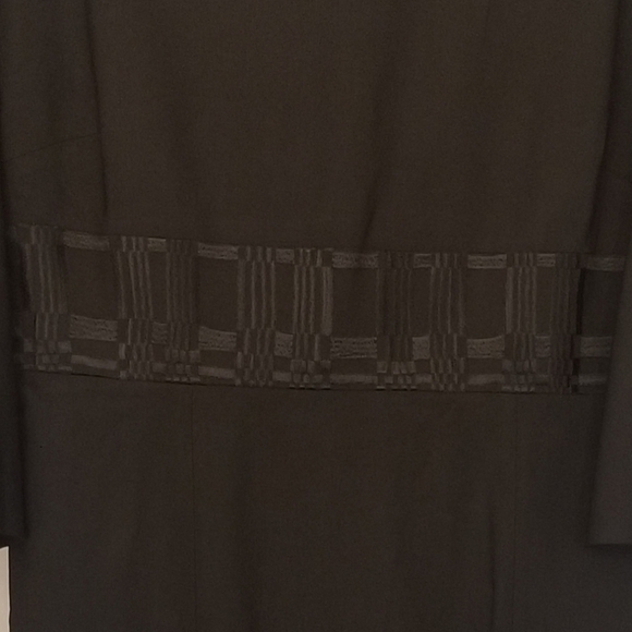 Magaschoni Collection Black Dress with Embroidered Detail, Size 10, NWT - Picture 4 of 9